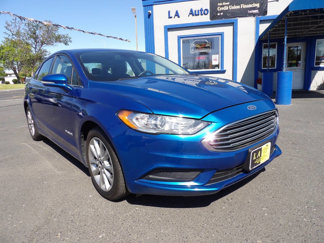 Used 2017 Ford Fusion SE image 1