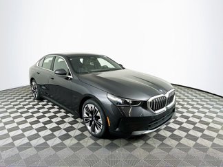 Used 2024 BMW i5 eDrive40i w/ Premium Package image 1