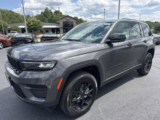 New 2025 Jeep Grand Cherokee Altitude image 1