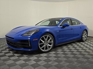 Used 2025 Porsche Panamera 4 image 1