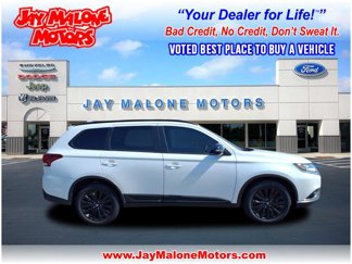 Used 2020 Mitsubishi Outlander LE image 1