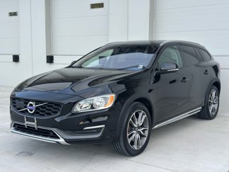 Used 2015 Volvo V60 T5 Cross Country w/ Protection Package image 1