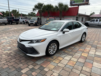 Used 2021 Toyota Camry LE image 1