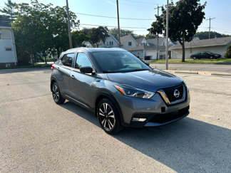 Used 2020 Nissan Kicks SR image 1