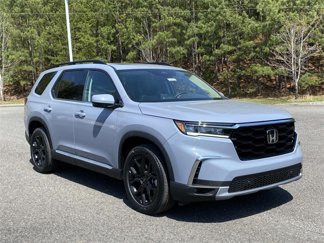 New 2025 Honda Pilot Touring image 1