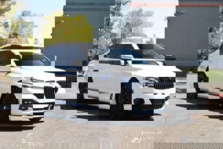Used 2018 BMW 750i image 1