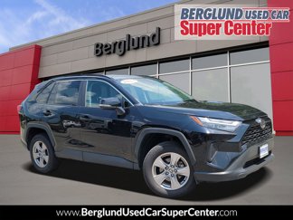 Used 2023 Toyota RAV4 XLE image 1