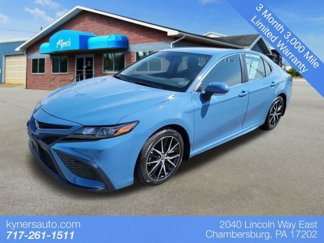 Used 2024 Toyota Camry SE image 1