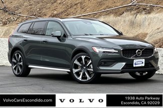 New 2026 Volvo V60 B5 Cross Country Ultra w/ Climate Package image 1