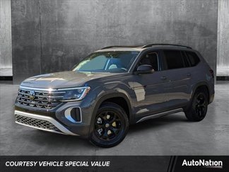 New 2025 Volkswagen Atlas Peak Edition SE image 1