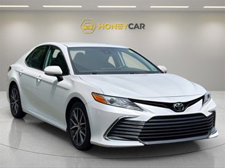 Used 2022 Toyota Camry XLE image 1