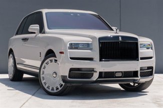 Used 2022 Rolls-Royce Cullinan w/ Cullinan Package image 1