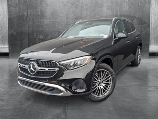 Used 2024 Mercedes-Benz GLC 300 4MATIC image 1