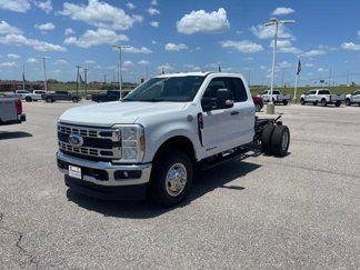 New 2025 Ford F350 XLT image 1