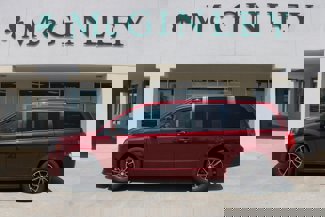 Used 2019 Dodge Grand Caravan GT image 1
