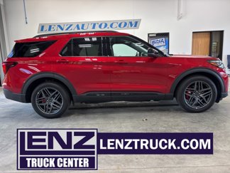 Used 2025 Ford Explorer ST image 1