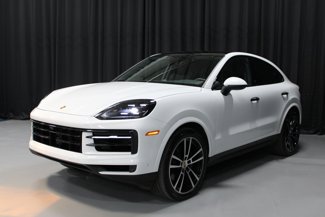Used 2024 Porsche Cayenne Coupe image 1