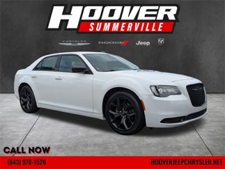 Used 2022 Chrysler 300 Touring w/ Sport Appearance Package image 1