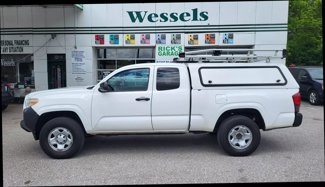 Used 2020 Toyota Tacoma SR image 1