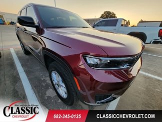 Used 2025 Jeep Grand Cherokee L Laredo image 1
