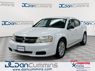 Used 2013 Dodge Avenger SE image 1