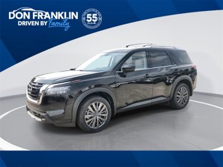 New 2025 Nissan Pathfinder SL w/ SL Premium Package image 1