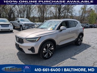 Used 2023 Volvo XC40 B5 Ultimate w/ Climate Package image 1