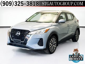 Used 2023 Nissan Kicks SV image 1