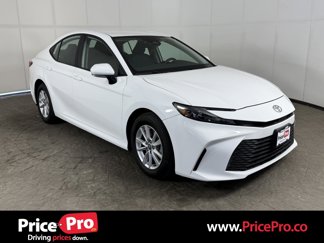 Used 2025 Toyota Camry LE image 1