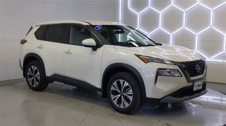 Used 2023 Nissan Rogue SV image 1