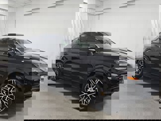 Used 2024 Porsche Cayenne Coupe image 1