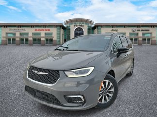 New 2025 Chrysler Pacifica Select w/ Uconnect Theater Family Group image 1