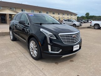 Used 2017 Cadillac XT5 Platinum image 1