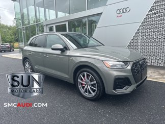 Used 2024 Audi Q5 e Premium Plus w/ Premium Plus Package image 1