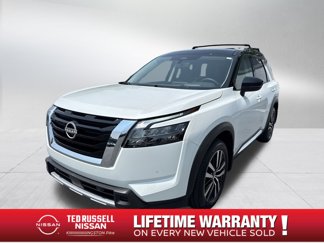 New 2025 Nissan Pathfinder Platinum image 1