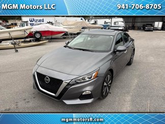 Used 2022 Nissan Altima 2.5 SV w/ SV Premium Package image 1
