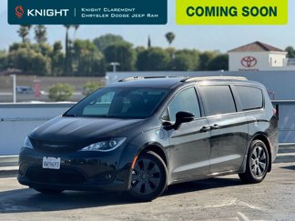 Used 2020 Chrysler Pacifica Limited w/ Advanced Safetytec Group image 1