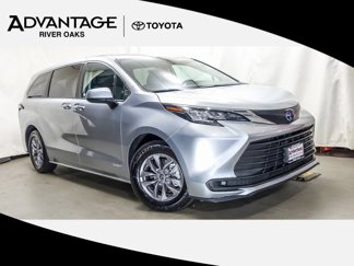 Certified 2021 Toyota Sienna LE image 1