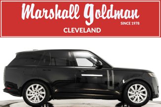 Used 2024 Land Rover Range Rover SE image 1