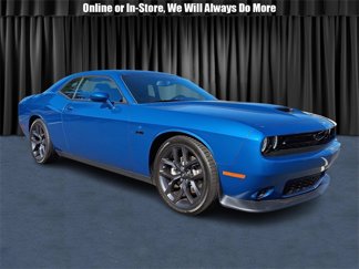Used 2023 Dodge Challenger R/T w/ Blacktop Package image 1