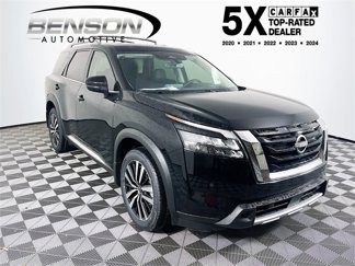 New 2025 Nissan Pathfinder Platinum image 1
