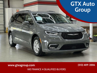 Used 2022 Chrysler Pacifica Touring-L image 1