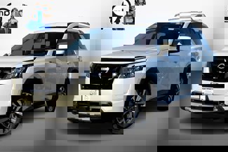 New 2025 Nissan Pathfinder SL w/ Black Appearance Package image 1