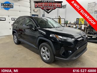 Used 2022 Toyota RAV4 XLE image 1