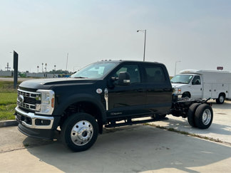 New 2025 Ford F550 4x4 Crew Cab w/ XLT Value Package image 1