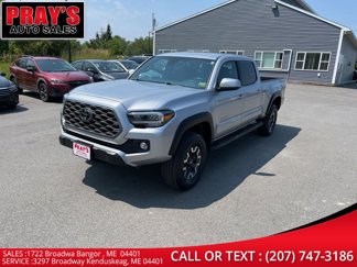 Used 2022 Toyota Tacoma TRD Off-Road image 1
