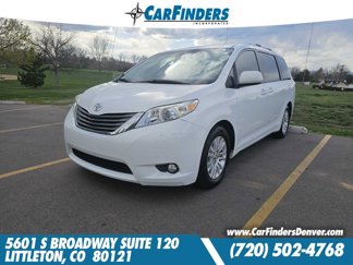 Used 2014 Toyota Sienna XLE image 1