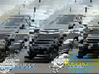 New 2025 Chevrolet Silverado EV LT image 1