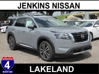New 2025 Nissan Pathfinder Platinum image 1