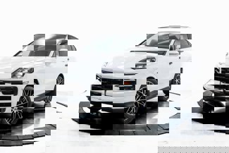 Certified 2025 Porsche Cayenne Coupe image 1